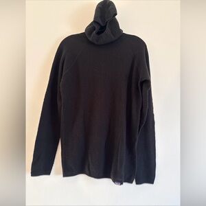 Patagonia worn wear polyester/ Wool Blend Long Sleeve hoody layer Top Mens M